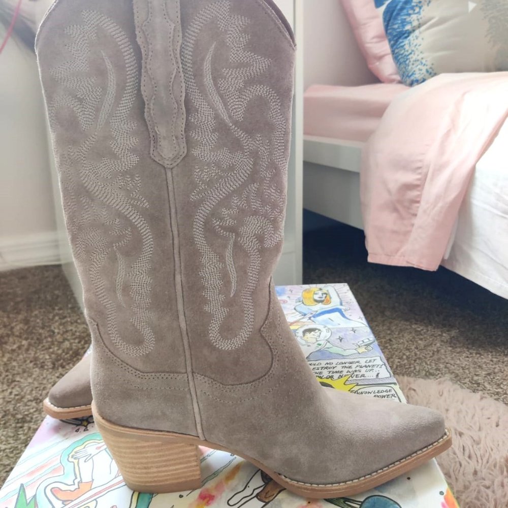 Jeffrey Campbell Dagget Boot in Taupre suede. US size 7.  **hard to find color**